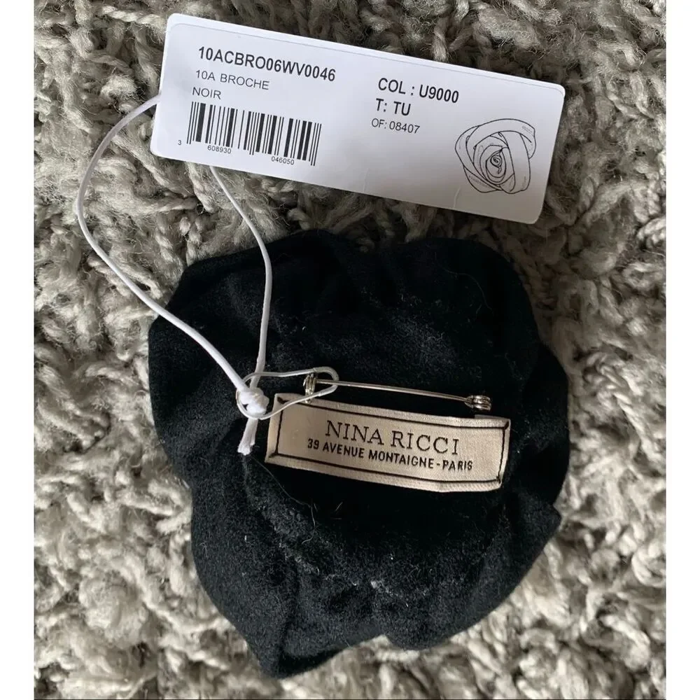 NEW NWT NINA RICCI PARIS black wool Camellia Flower Brooch Pin